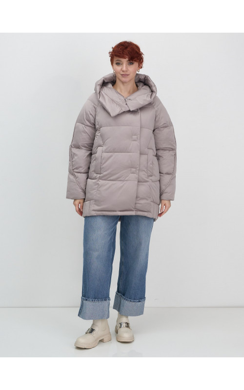 Пуховик зимний женский с капюшоном, светло-коричневый. в Тюмени