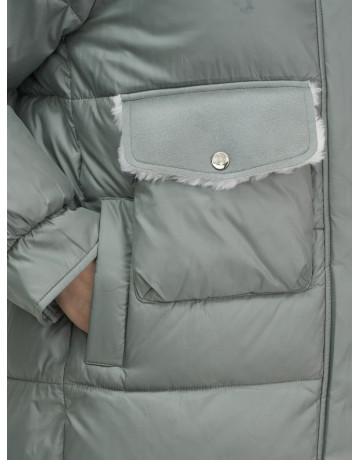 Зимний женский пуховик с капюшоном, зелёный. в Тюмени