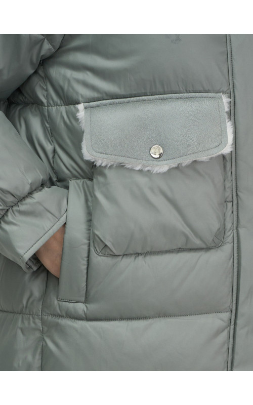 Зимний женский пуховик с капюшоном, зелёный. в Тюмени