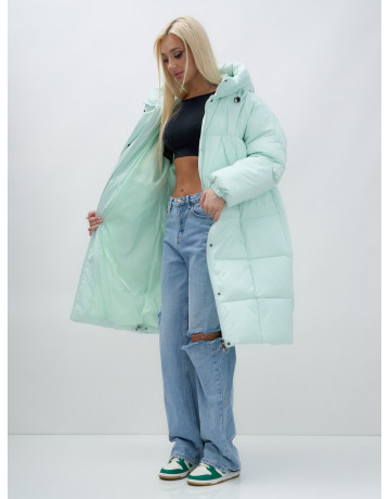 Женская куртка летучая мышь с капюшоном для холодной погоды.