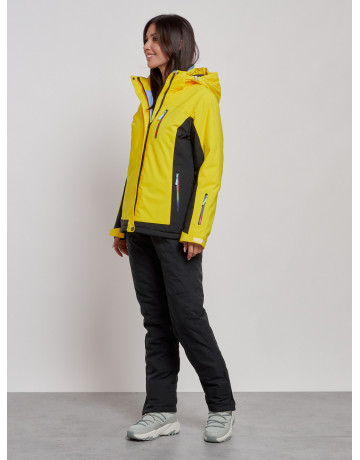 Женский горнолыжный костюм для зимних активностей