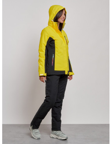 Женский горнолыжный костюм для зимних активностей