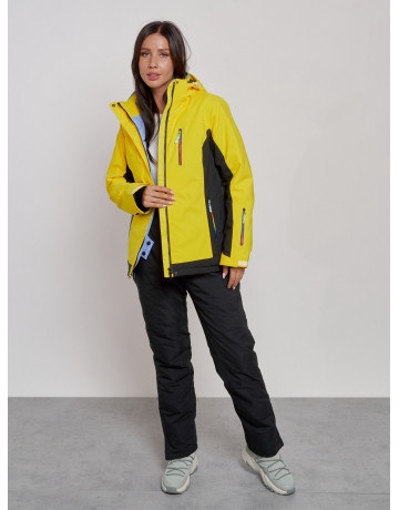 Женский горнолыжный костюм для зимних активностей