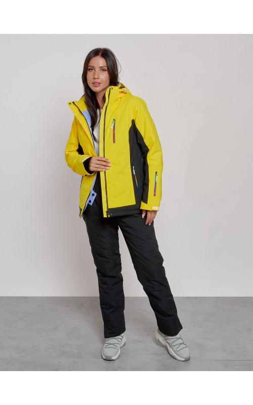 Женский горнолыжный костюм для зимних активностей