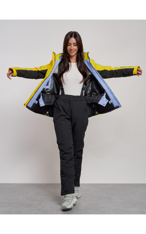 Женский горнолыжный костюм для зимних активностей