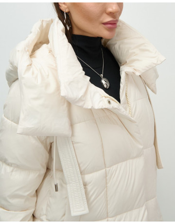 Длинный женский пуховик с капюшоном для зимы