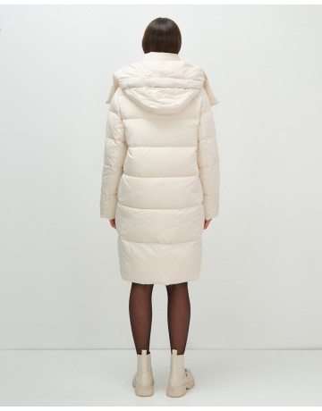 Длинный женский пуховик с капюшоном для зимы