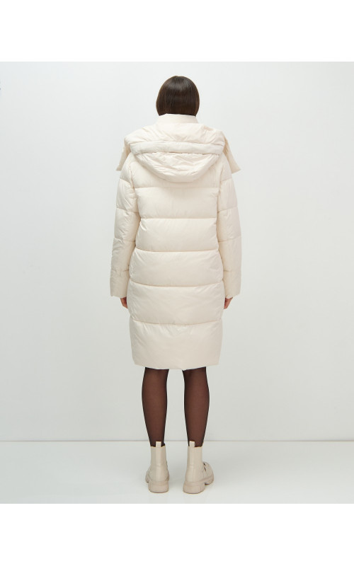 Длинный женский пуховик с капюшоном для зимы