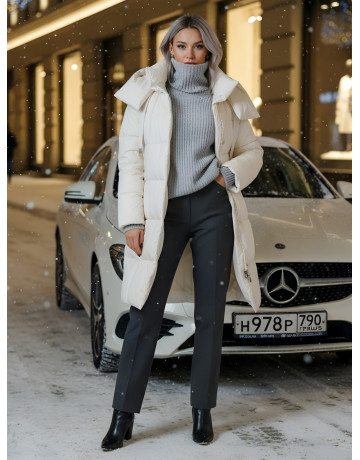 Длинный женский пуховик с капюшоном для зимы