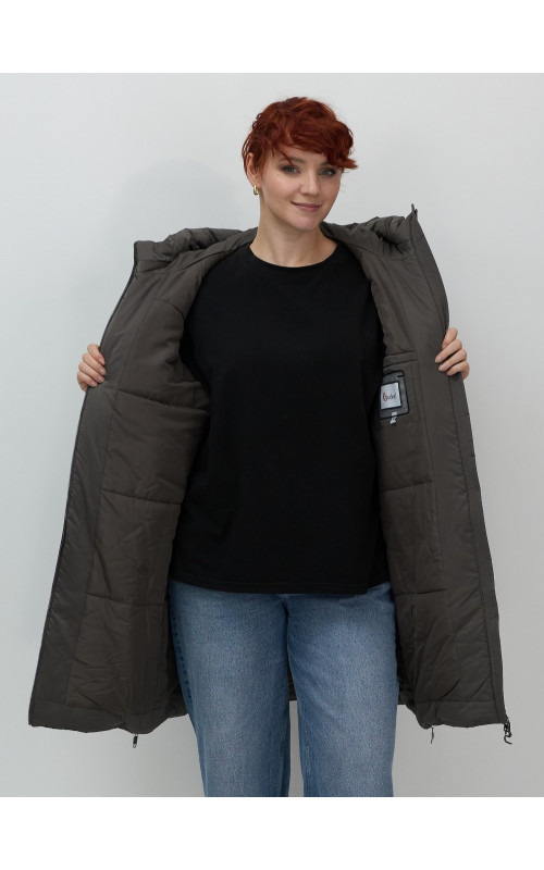 Длинный зимний пуховик для женщин с капюшоном.