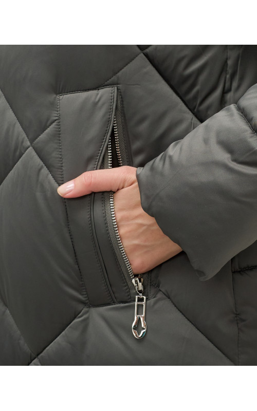 Длинный женский пуховик с капюшоном для зимы