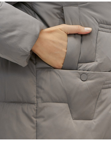 Длинный зимний пуховик для женщин