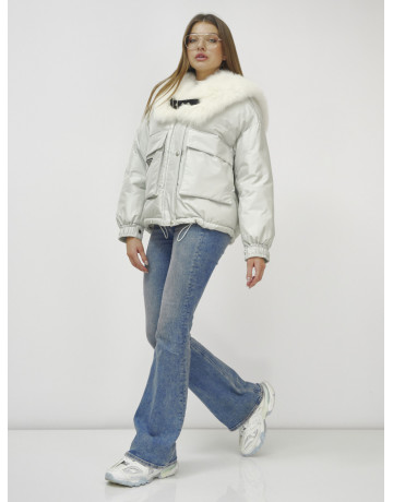 Зимний женский бомбер-куртка с меховой опушкой.