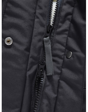 Женская зимняя парка с капюшоном, чёрная, для женщин. в Тюмени