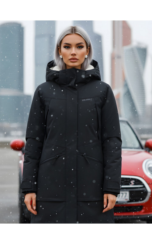 Женская зимняя парка с капюшоном, чёрная, для женщин. в Тюмени