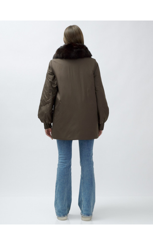 Удлинённый пуховик женский зимний с мехом песца, коричневый. в Тюмени