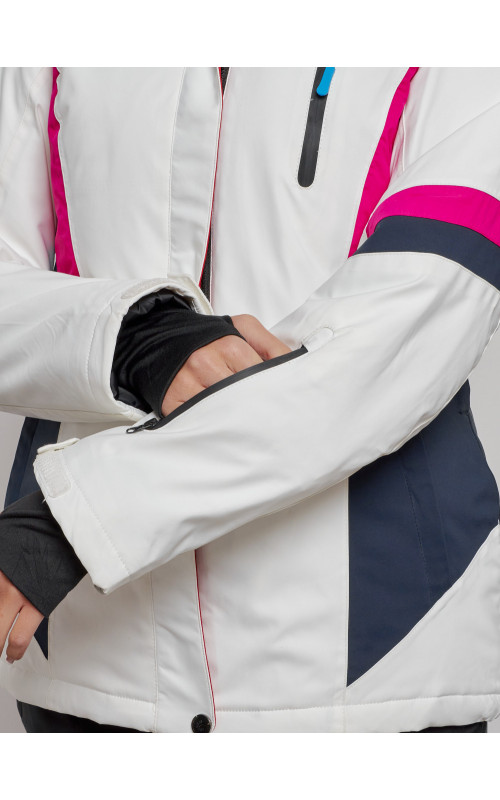 Женская горнолыжная куртка для зимних прогулок и активного отдыха