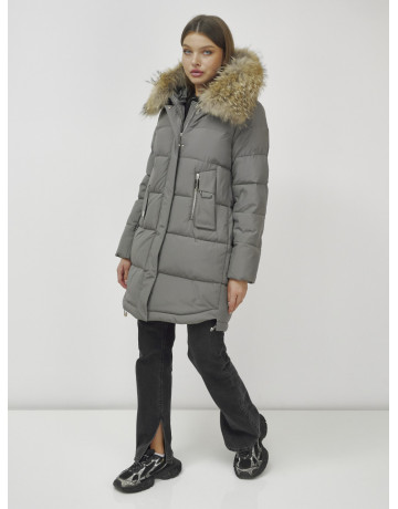 Женская зимняя куртка с мехом.