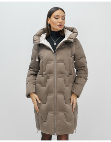 Длинный женский пуховик с капюшоном для зимы