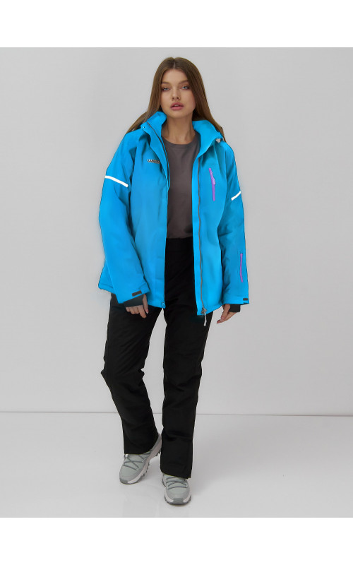 Женский зимний горнолыжный костюм для комфортных зимних приключений.