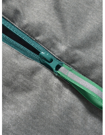 Зимний горнолыжный костюм для девочки: стиль и комфорт в горах