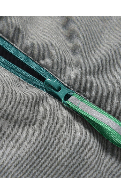 Зимний горнолыжный костюм для девочки: стиль и комфорт в горах