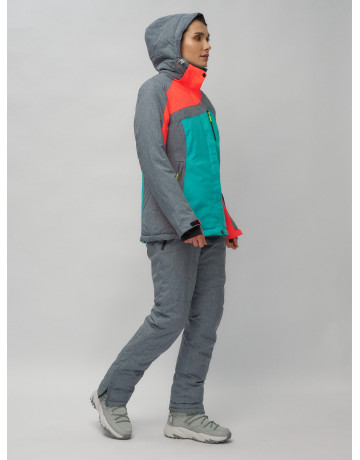 Женский горнолыжный костюм зимний.