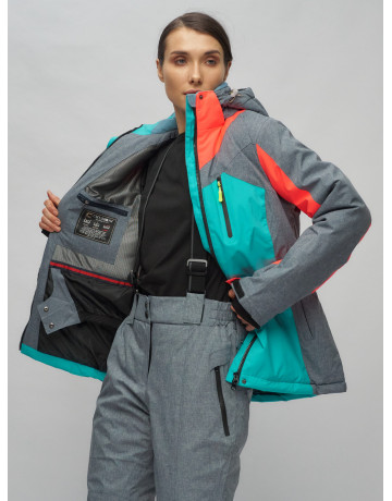 Женский горнолыжный костюм зимний.