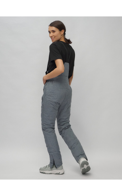 Женский горнолыжный костюм зимний.