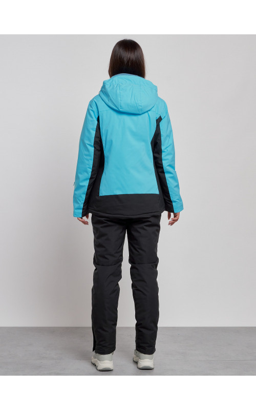 Женский горнолыжный костюм для зимних активностей