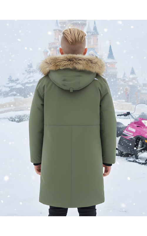 Зимняя парка для мальчика-подростка с мехом енота.