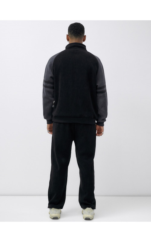 Мужской демисезонный спортивный костюм на флисе, чёрный, для спорта. в Тюмени