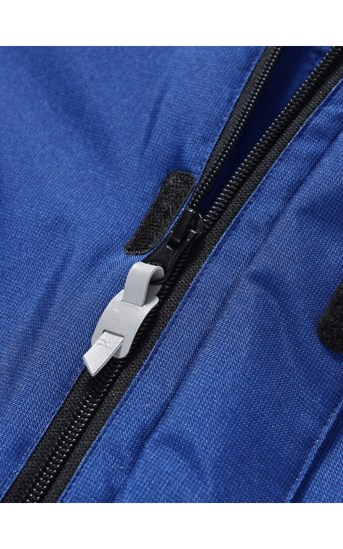 Зимний комбинезон для мальчиков тёплый и удобный.