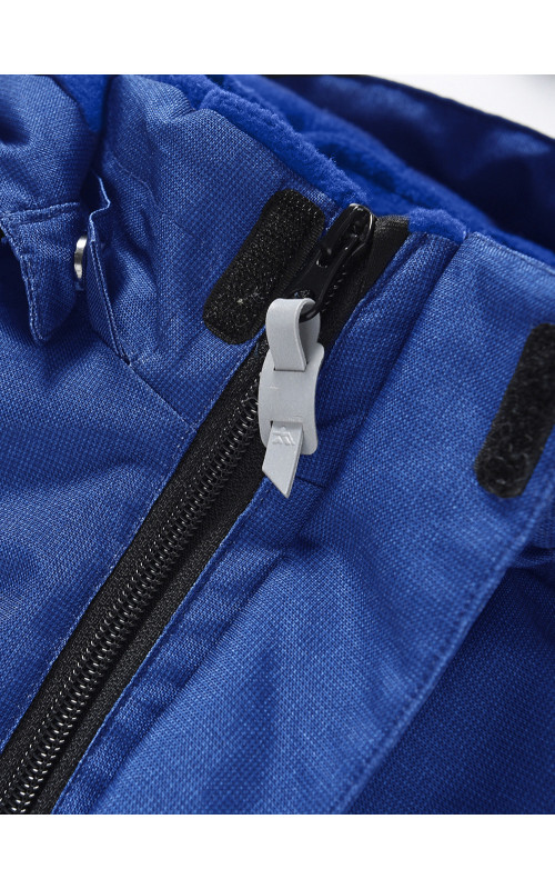 Зимний комбинезон для мальчиков тёплый и удобный.