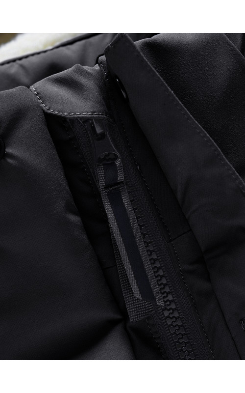 Детская зимняя парка для девочки, розовая, с капюшоном и мехом.