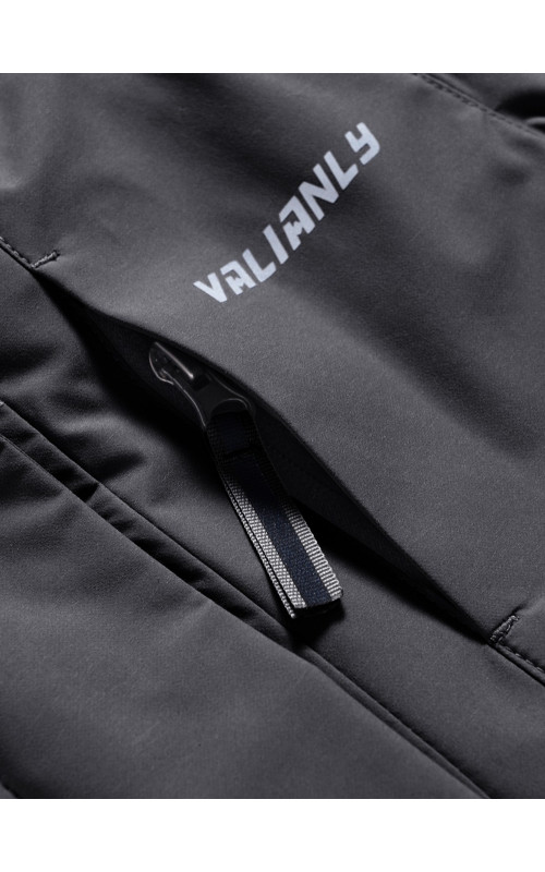 Детская зимняя парка для девочки, розовая, с капюшоном и мехом.