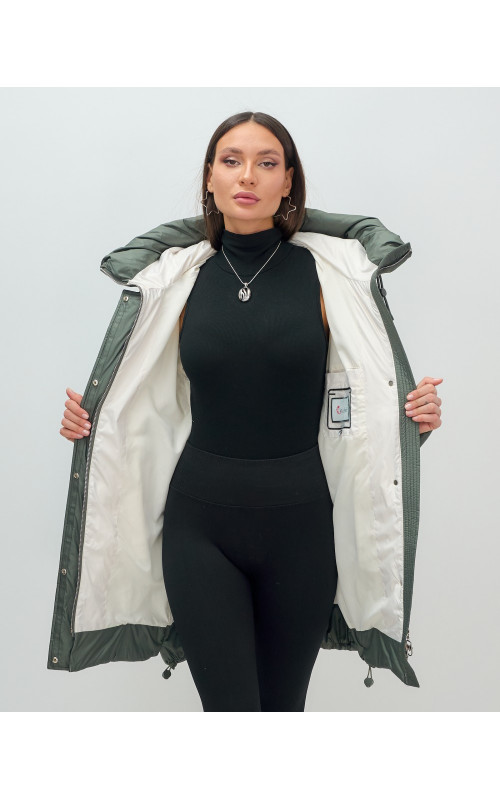 Пуховик женский зимний с капюшоном, хаки. в Тюмени