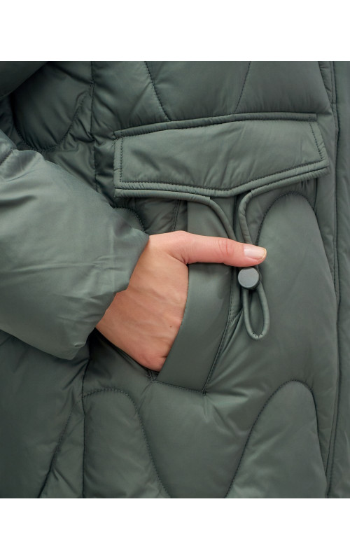 Пуховик женский зимний с капюшоном, хаки. в Тюмени