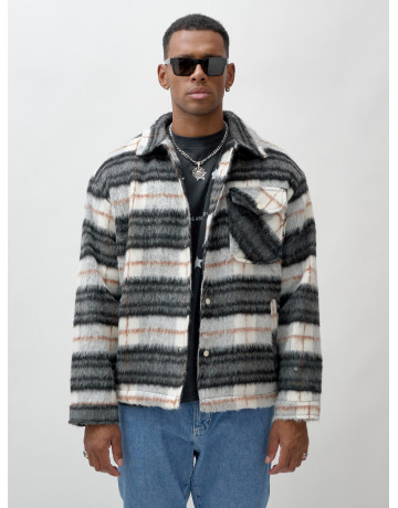 Ворсистая шерстяная рубашка для активного образа жизни.