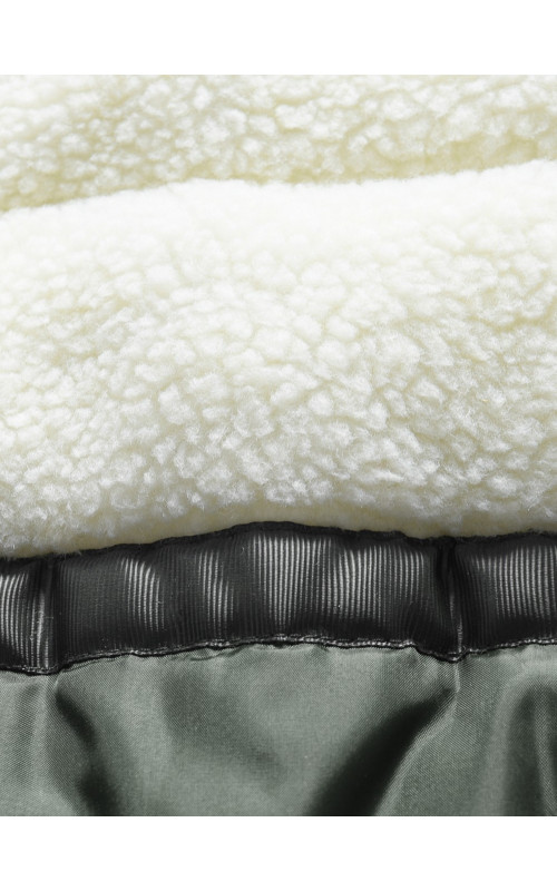 Тёплая парка для девочки с регулируемой посадкой.