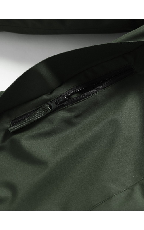 Тёплая парка для девочки с регулируемой посадкой.