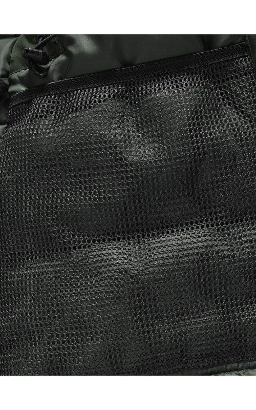 Тёплая парка для девочки с регулируемой посадкой.