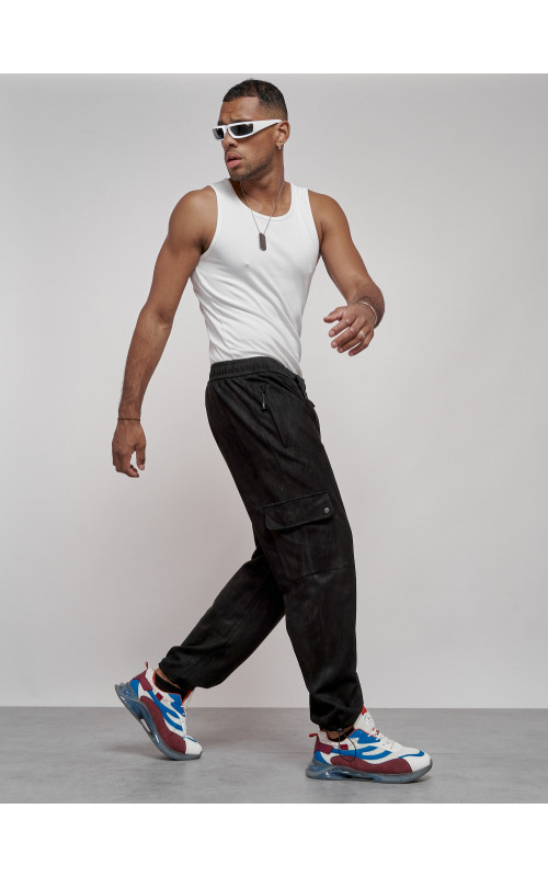 Мужские спортивные штаны прямого кроя из бархатного трикотажа.