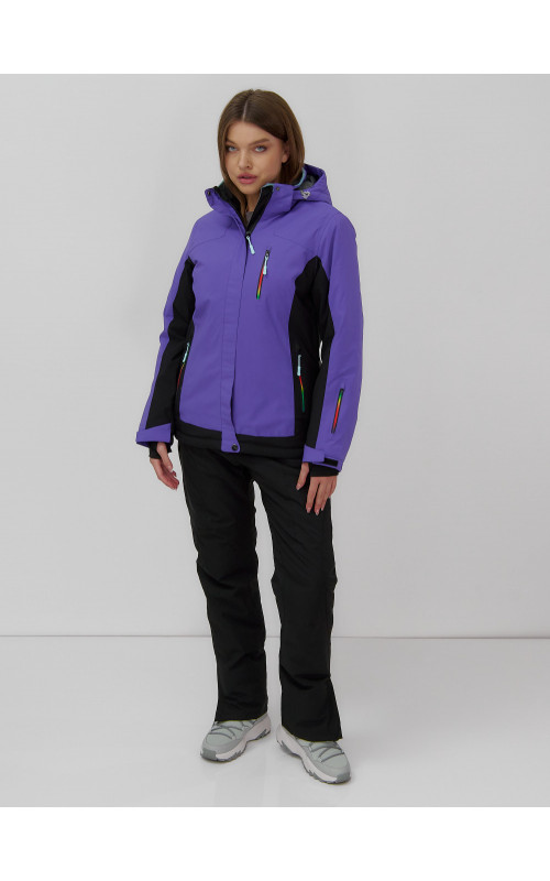 Женский зимний горнолыжный костюм для активного отдыха.