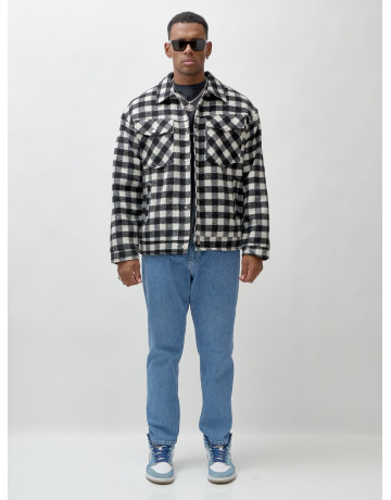 Мужская шерстяная рубашка прямого кроя в клетку.