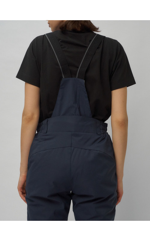 Женский горнолыжный комплект: куртка и брюки.