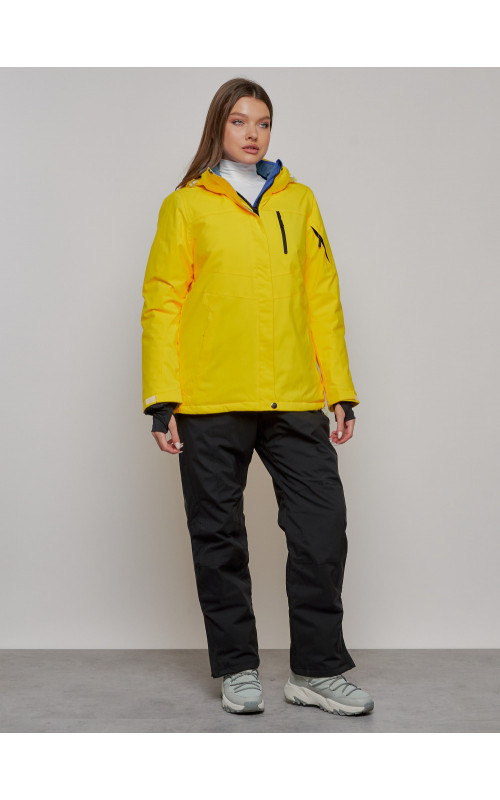 Зимний горнолыжный костюм для женщин.