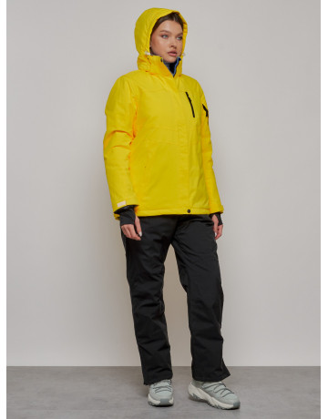 Зимний горнолыжный костюм для женщин.