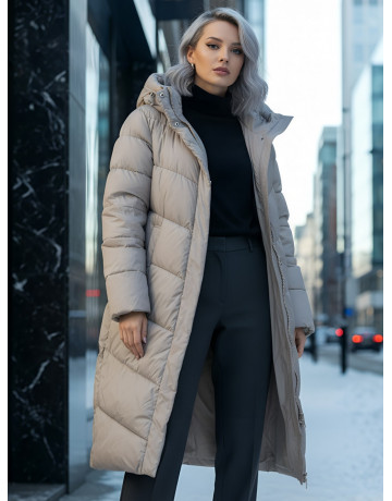 Длинный пуховик для женщин зимний утеплённый с капюшоном