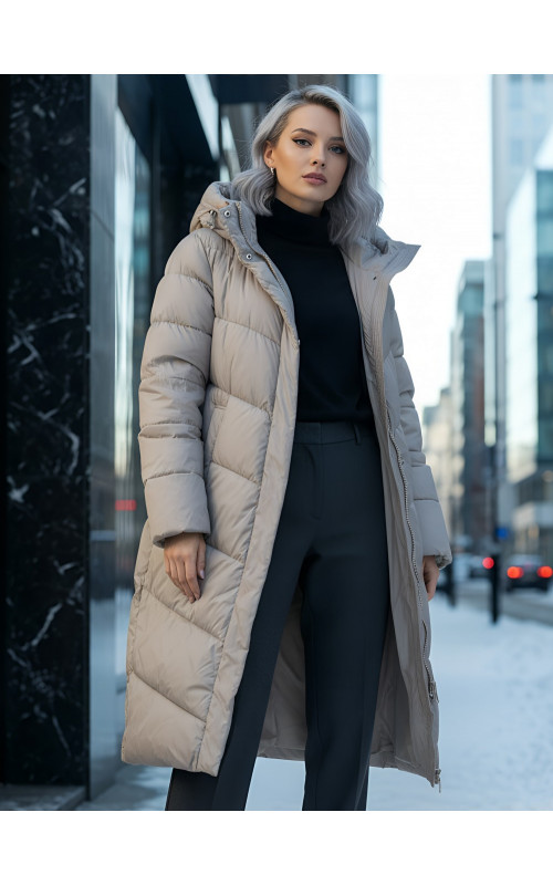 Длинный пуховик для женщин зимний утеплённый с капюшоном